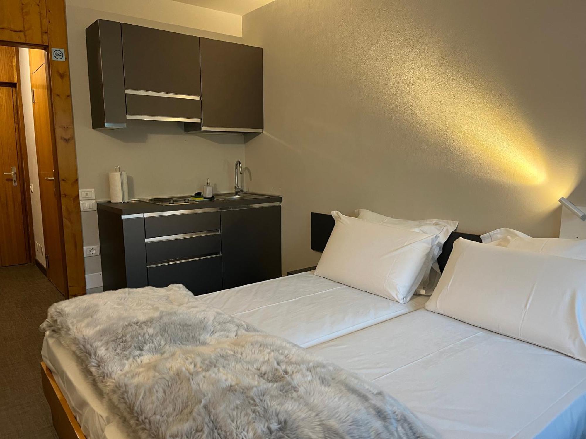 Base Camp Alpine Apartments Breuil-Cervinia Quarto foto